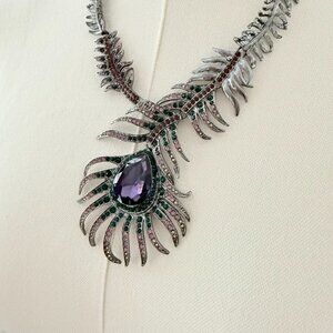 ✨ Bold Peacock Feather Statement Necklace with Jewel Accents